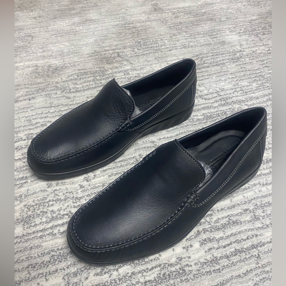 ECCO Brand New Shoes, super soft and comfortable.